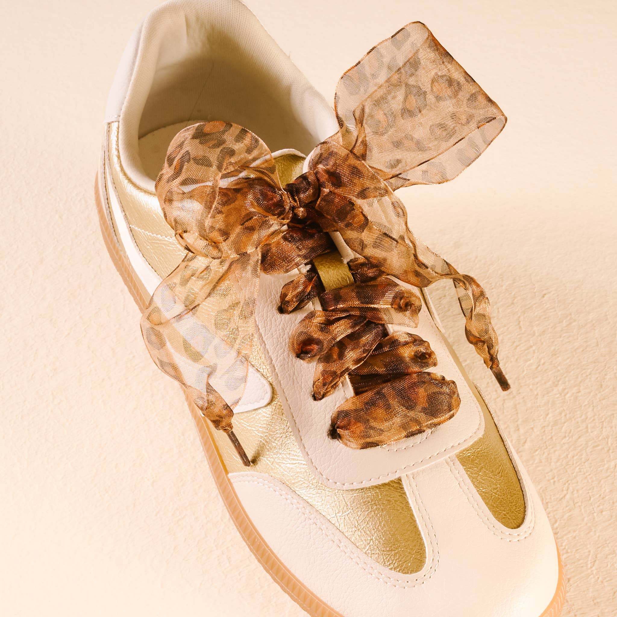 Sheer cheetah shoelaces
