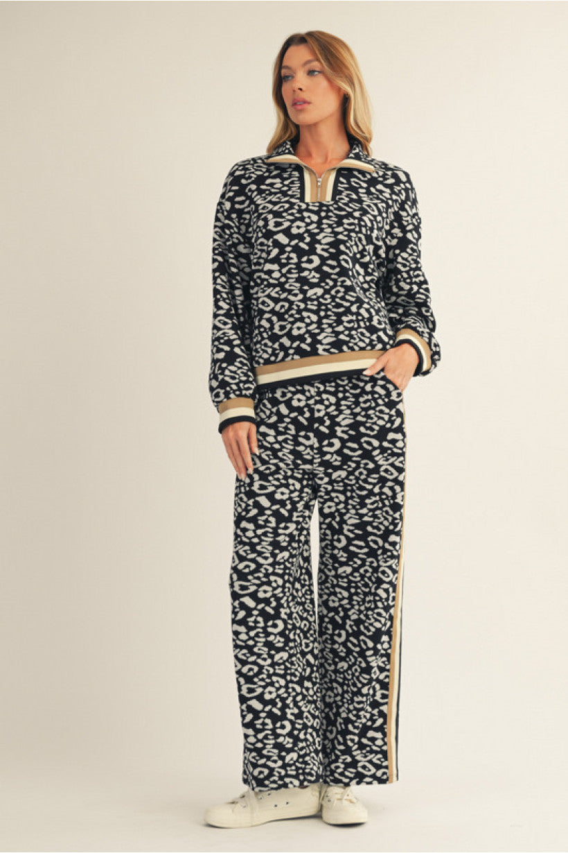 Black leopard lounge set