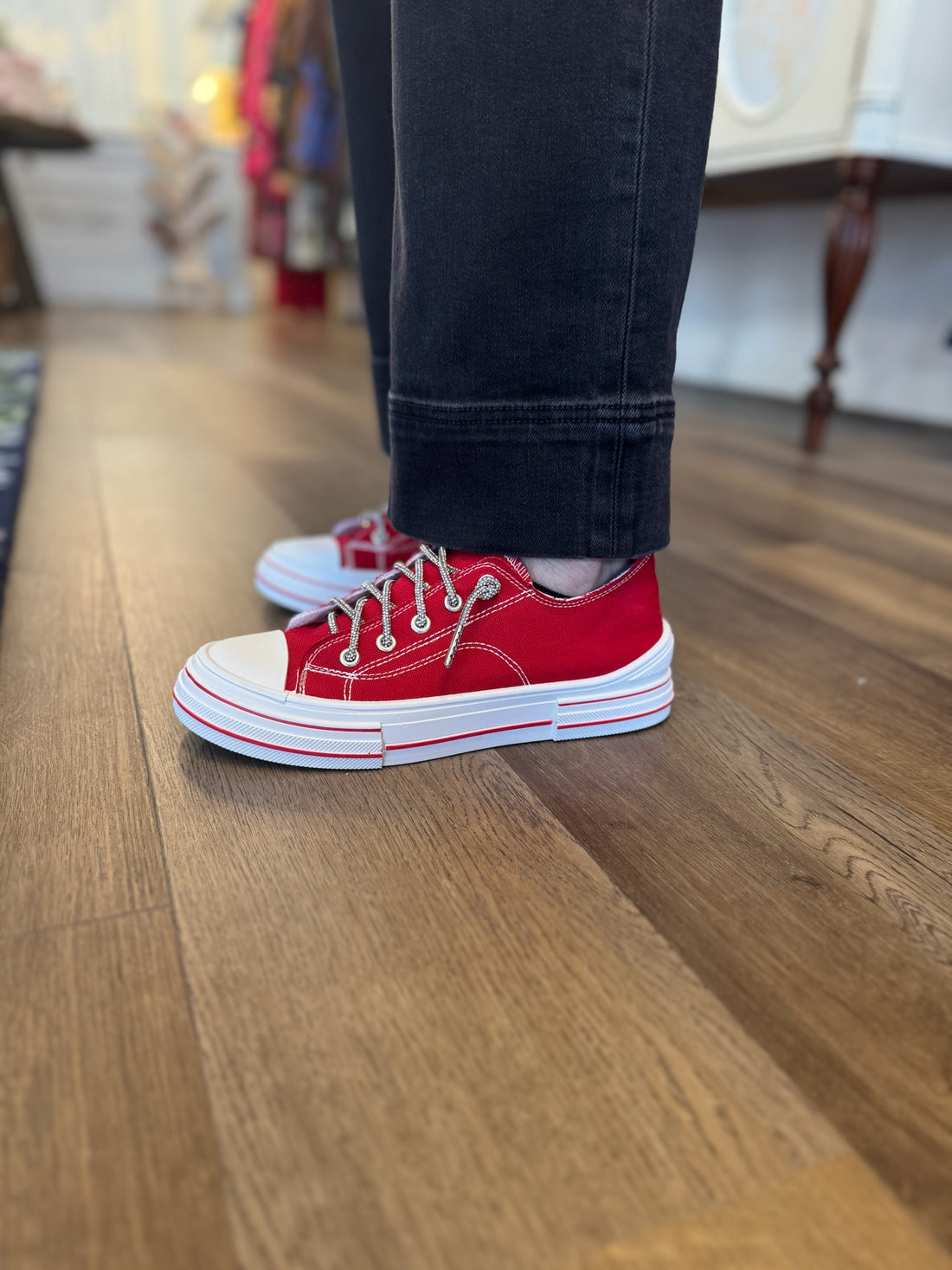 Aman 2 Sneaker By Very G Very G