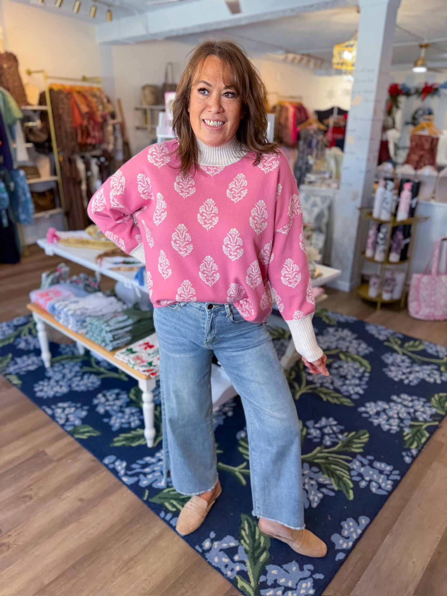 Blushing Grove Sweater Entro