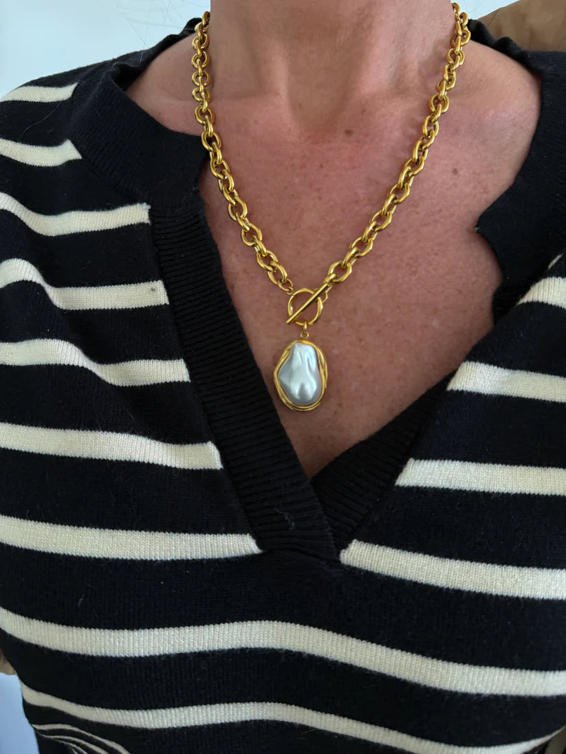 Pearl Pause Toggle Necklace Chansuttpearls