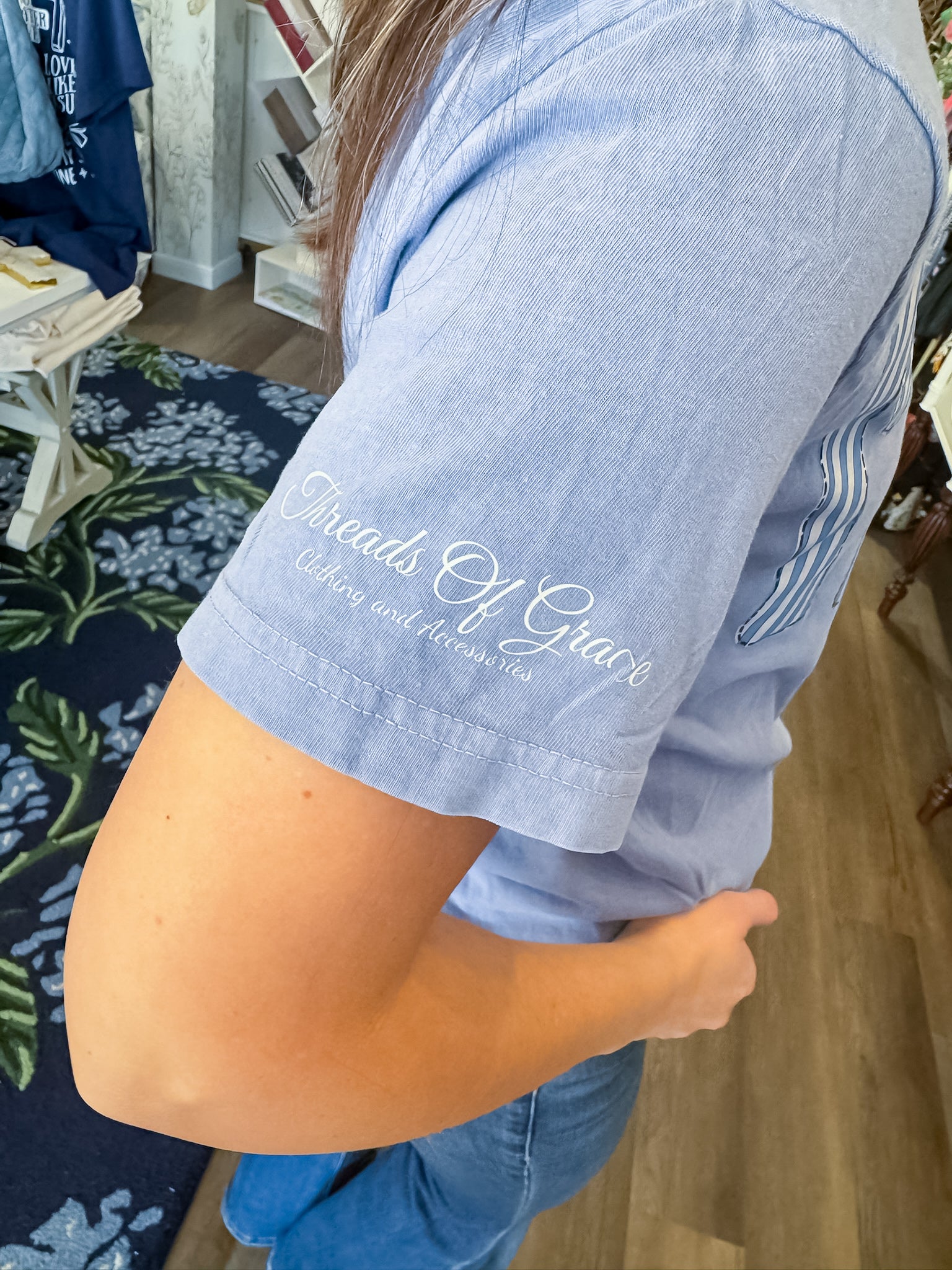 The Mahj Club Tee August Avenue