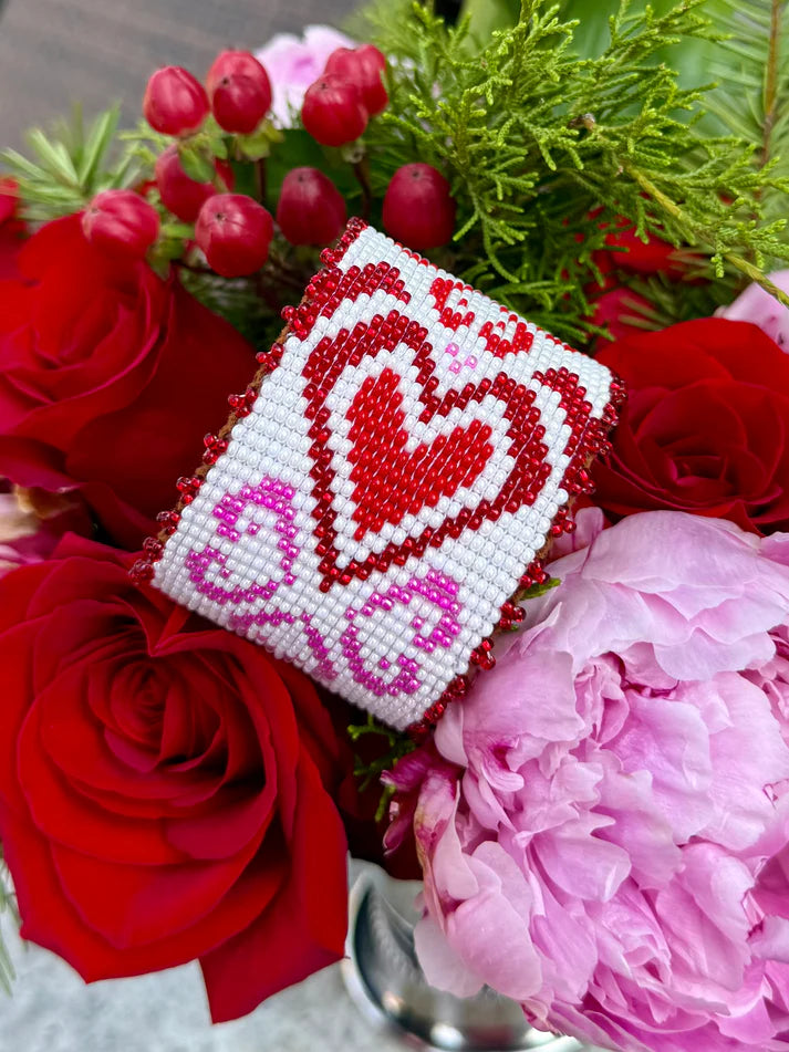 Luisa Cuff hearts and Curls Que Color