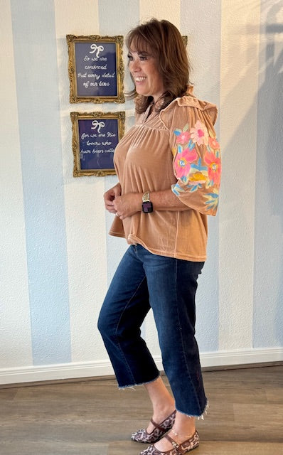 Champagne Meadow Velvet Top Jodifl