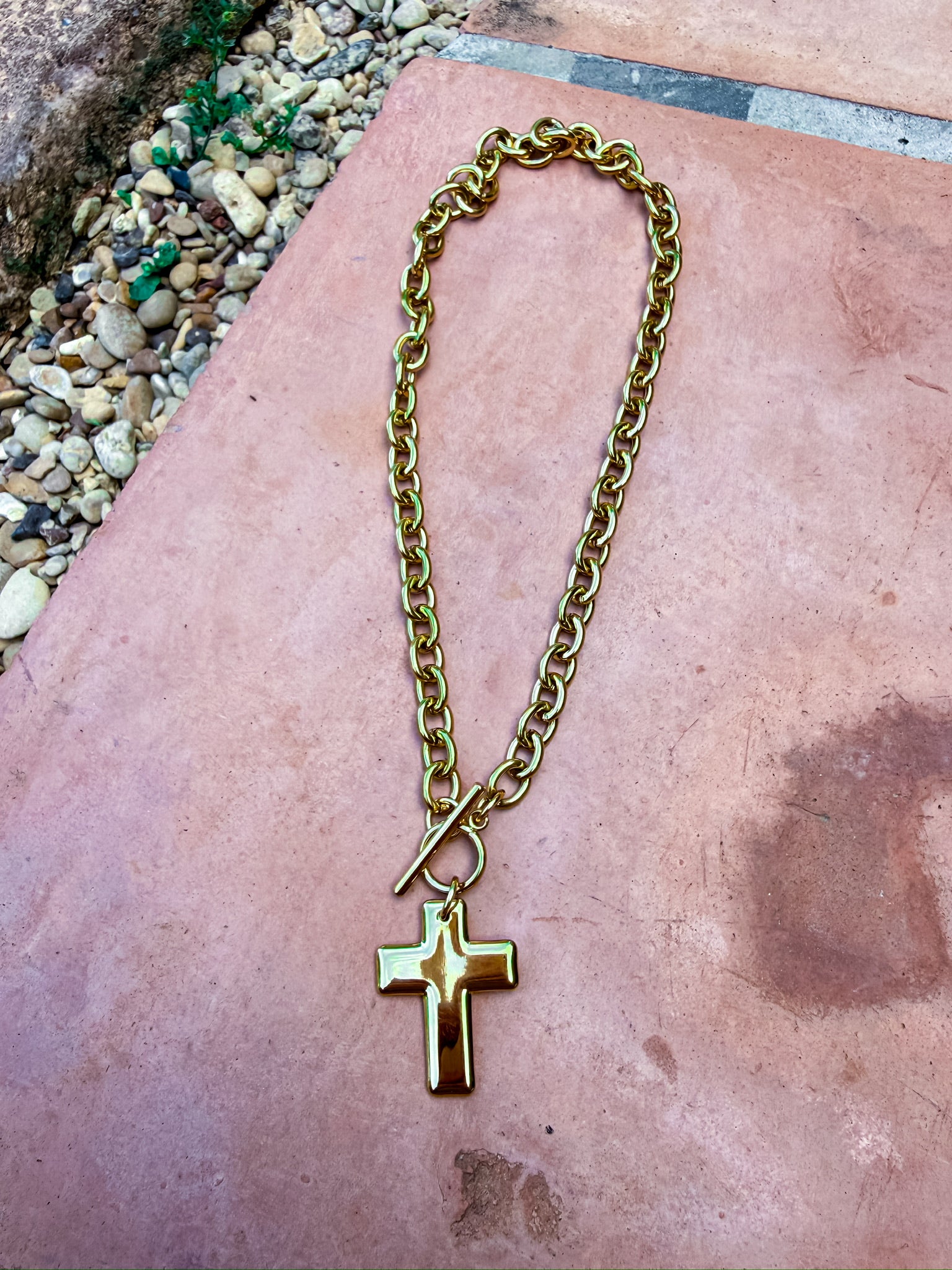 Bold Cross Toggle Silver and Accessories