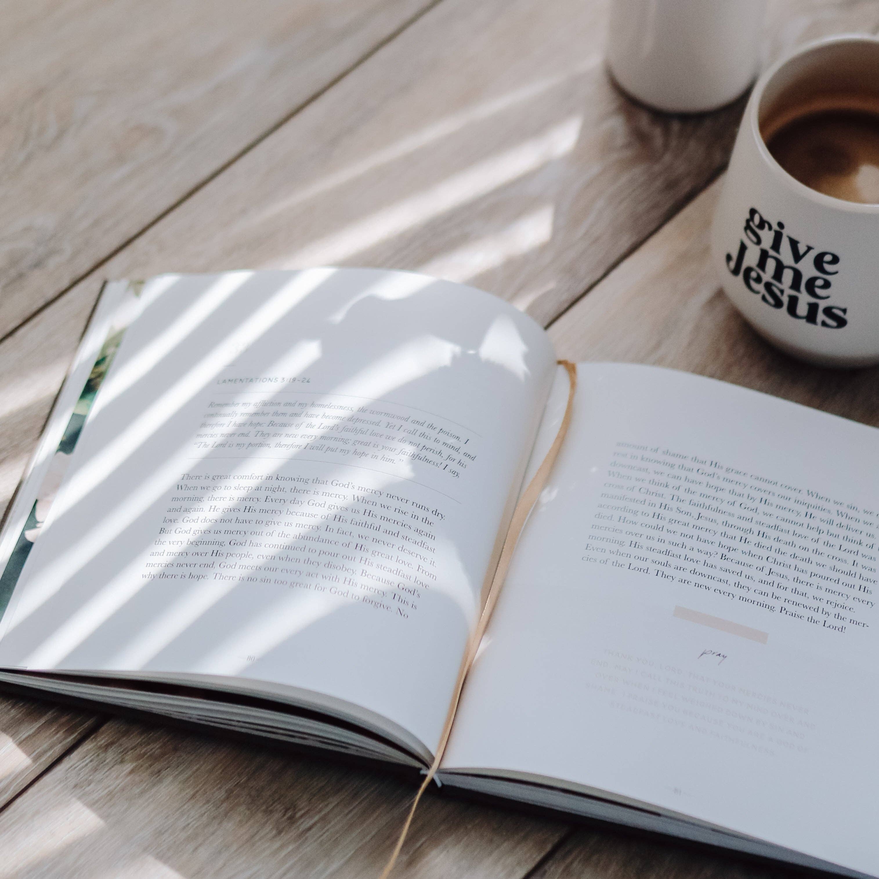 Take Heart | A 90-Day Devotional The Daily Grace Co