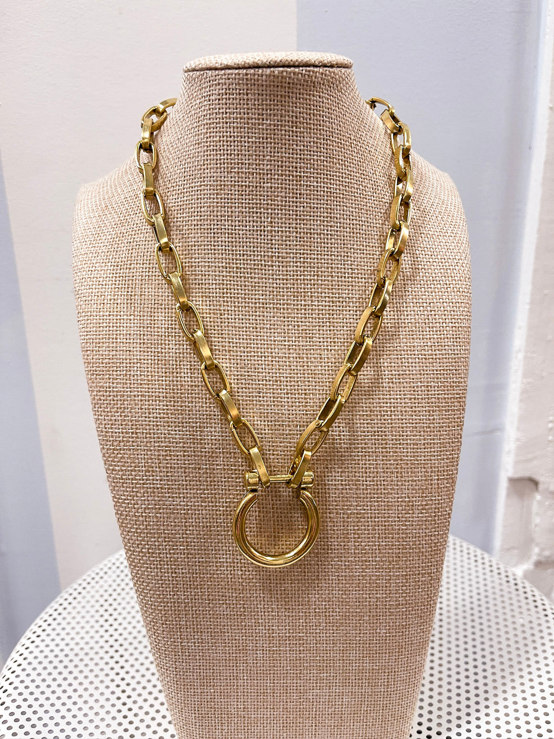 Horseshoe Chain Necklace Yochi NY