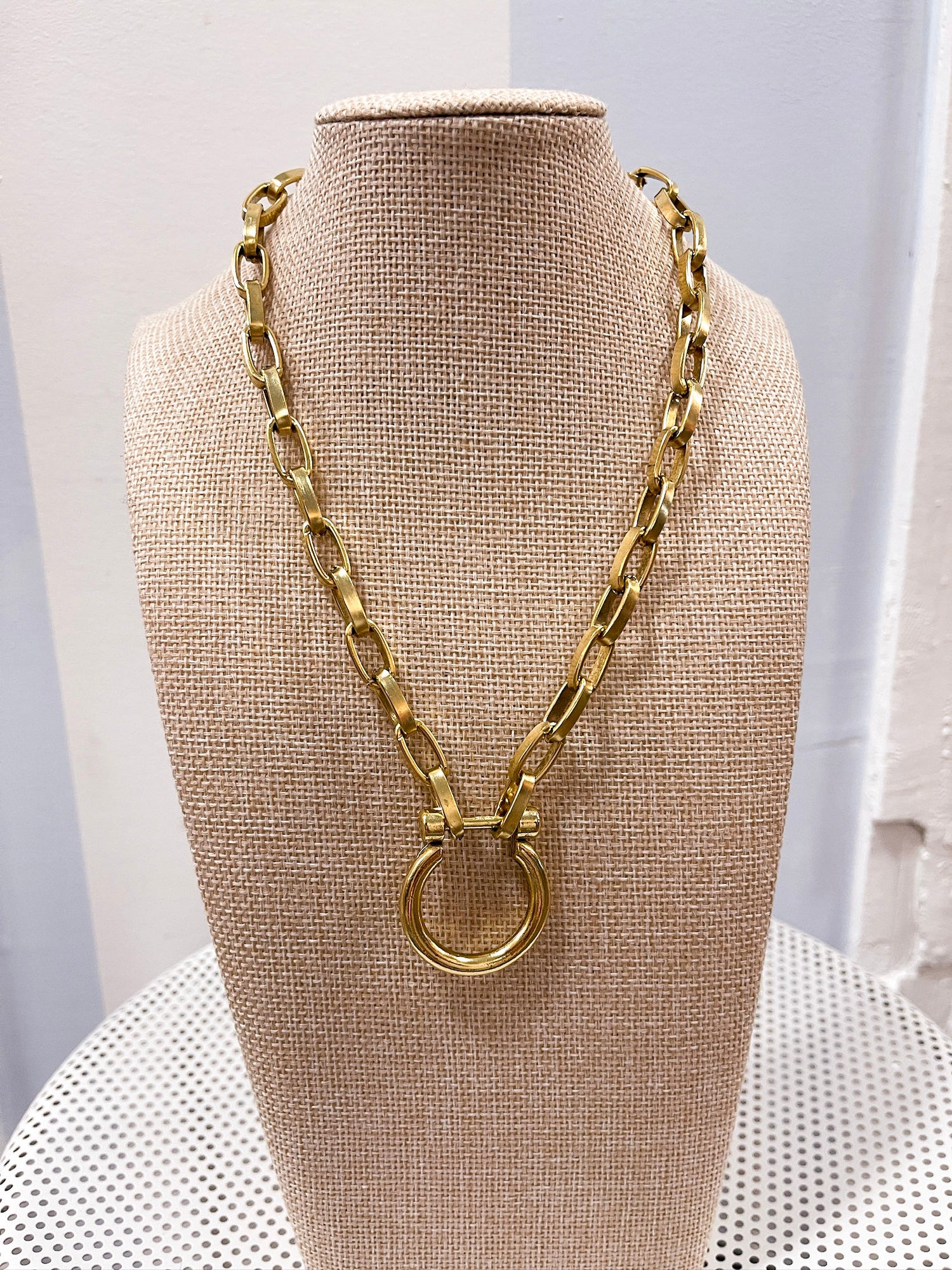 Horseshoe Chain Necklace Yochi NY