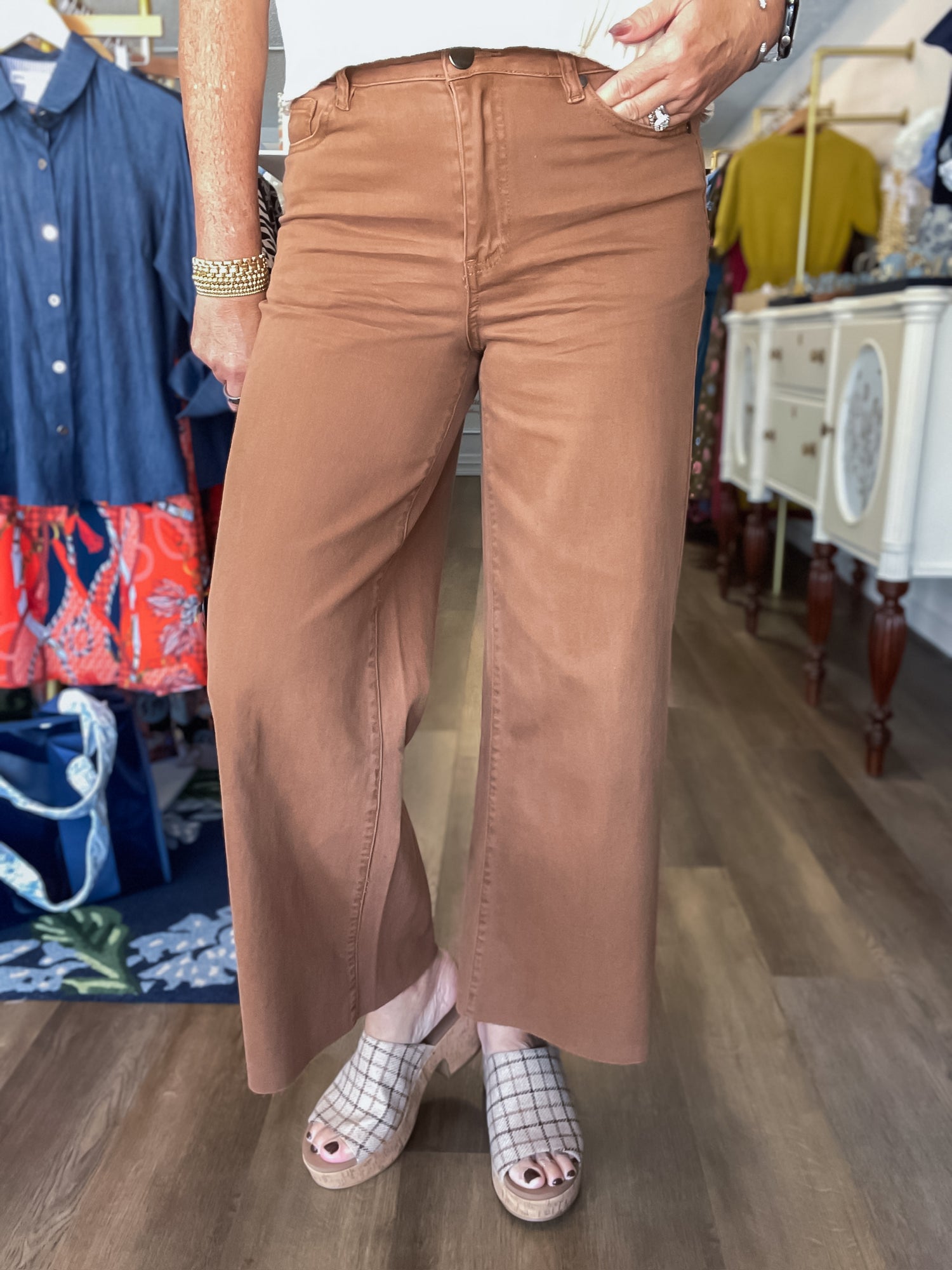 The Hampton Twill Pants – Coffee Easel