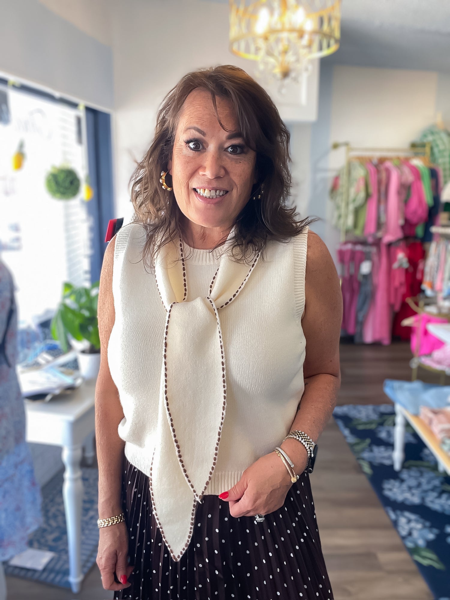 Windsor Tie Sweater Tank Entro
