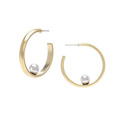Cuff gold earrings with pearl 