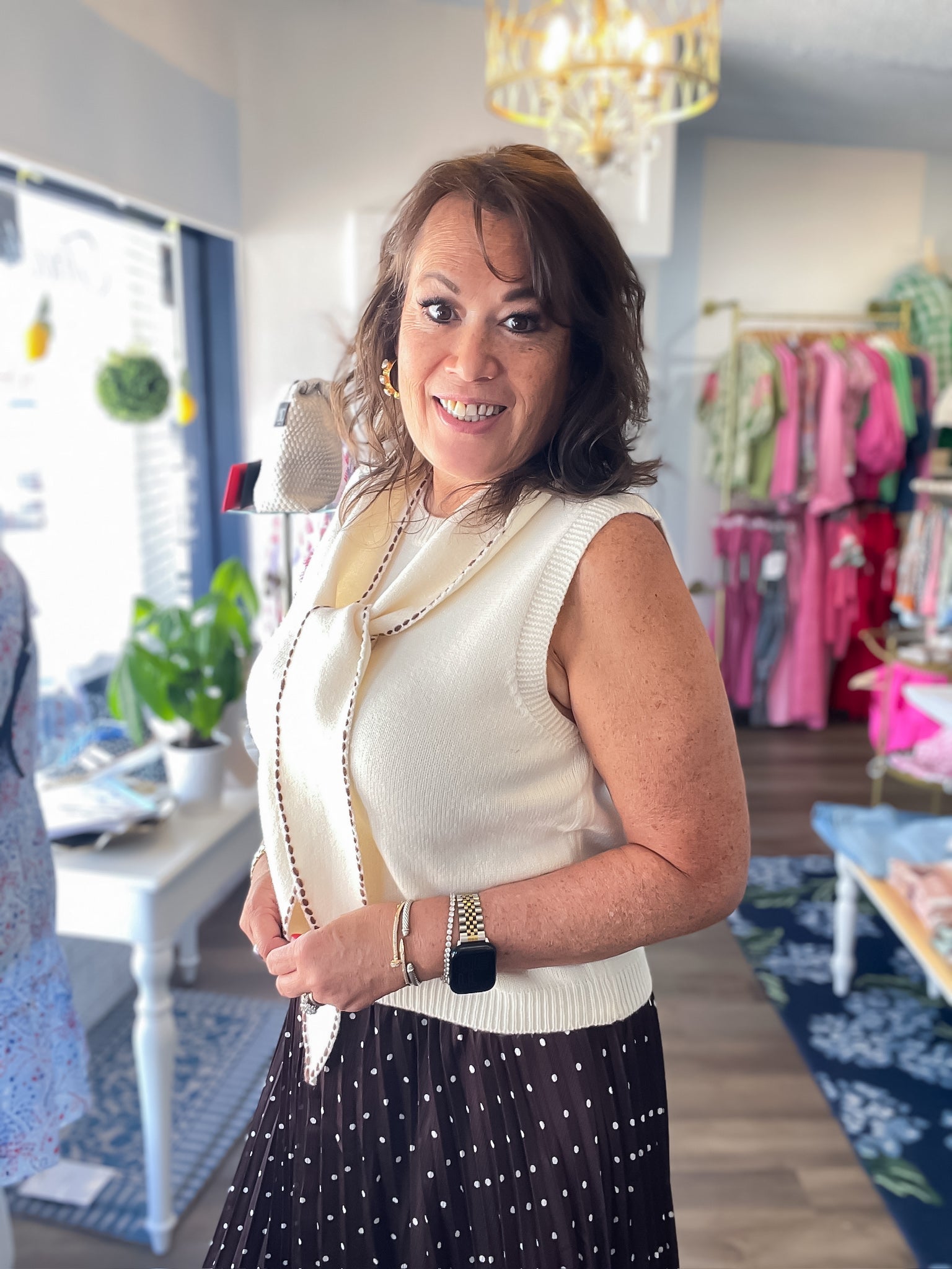 Windsor Tie Sweater Tank Entro