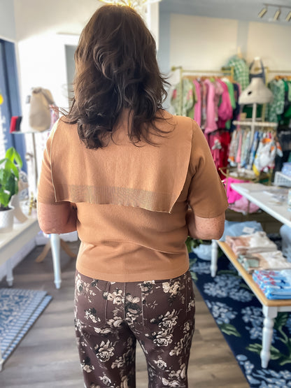 Uptown Chic Top - Camel Entro