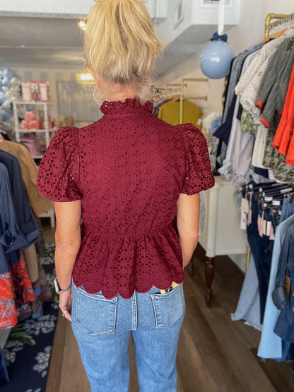 The Cecily Eyelet Top Entro