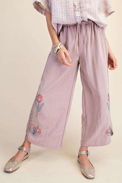 Petal Stroll Cropped Pants Easel