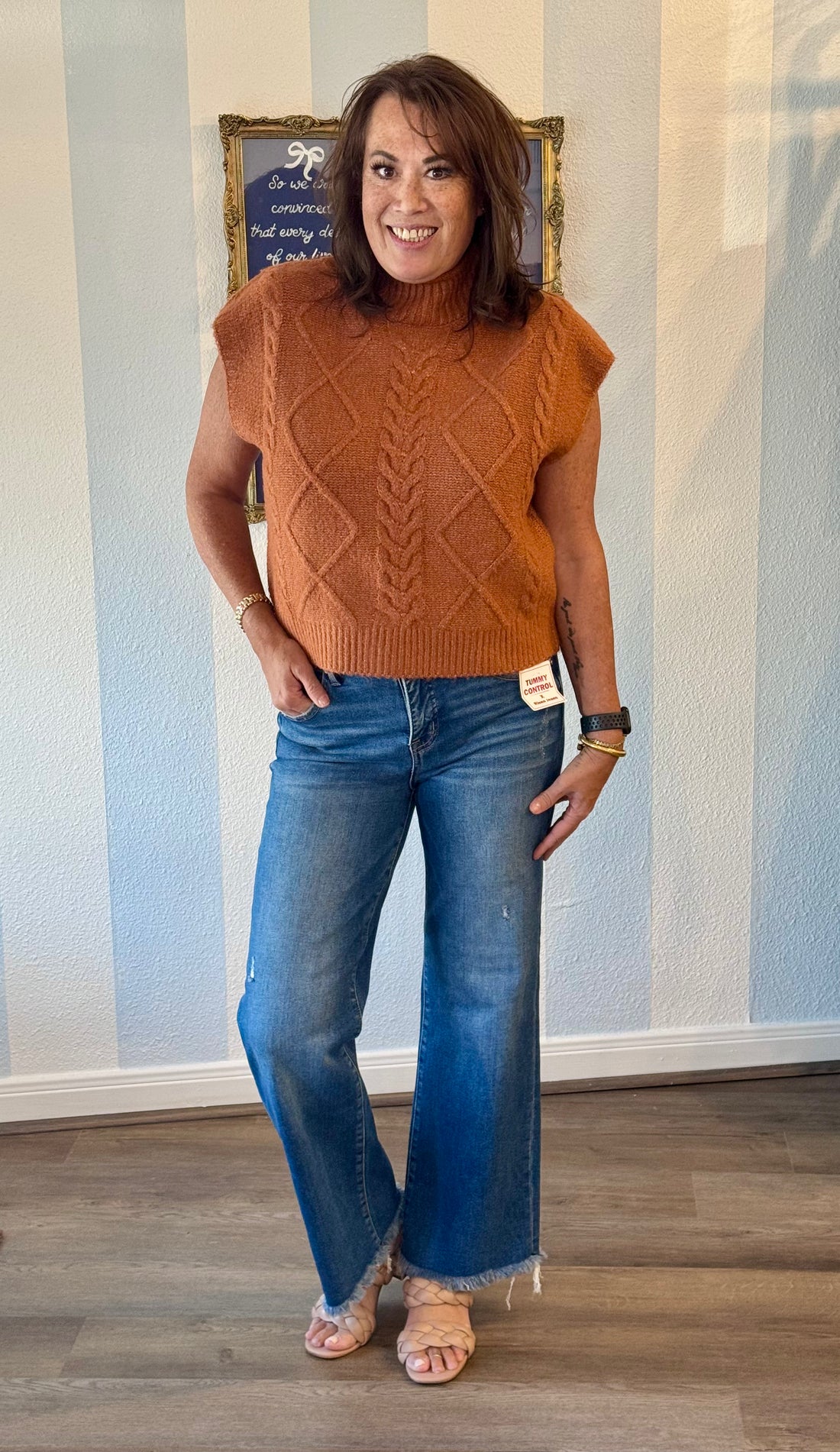 Caramel Twist Knit Vest Entro