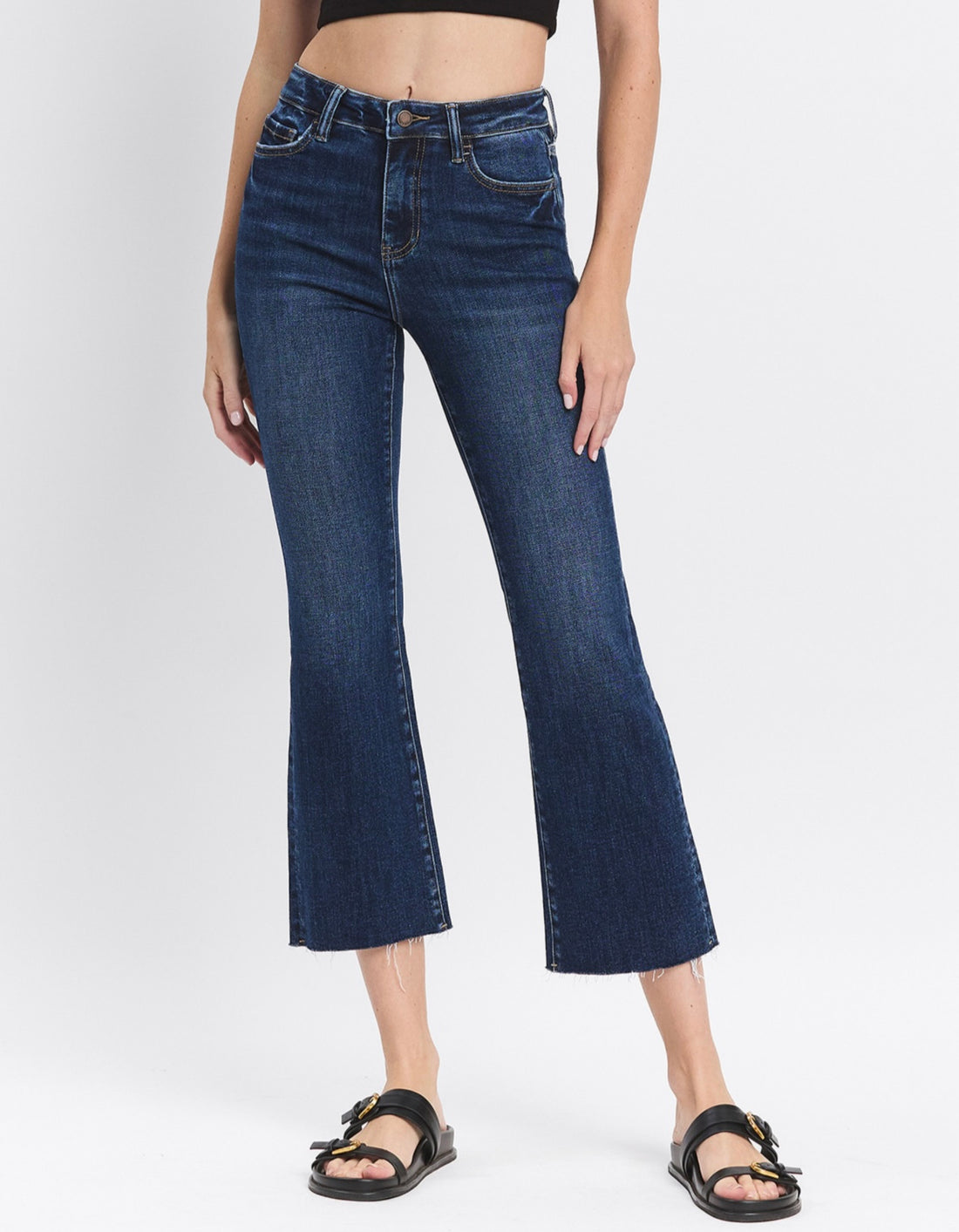 HIGH RISE CLEAN CUT RAW HEM
KICK FLARE JEANS
