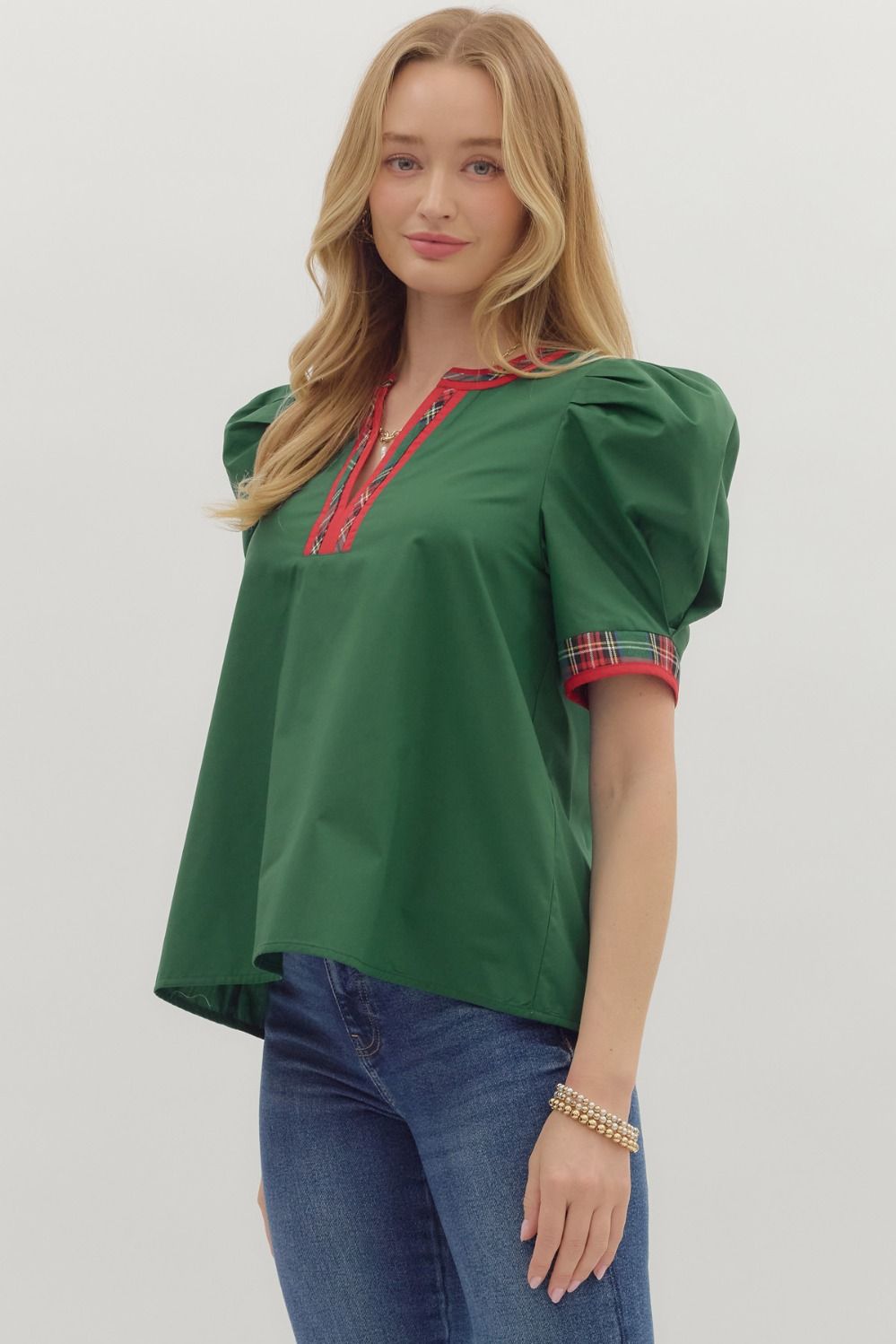 Evergreen Plaid Accent Top Entro