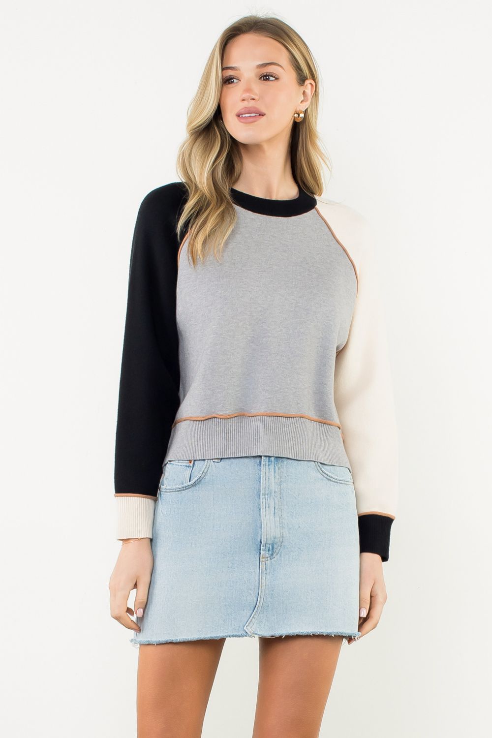 Long sleeve color blocked sweater 