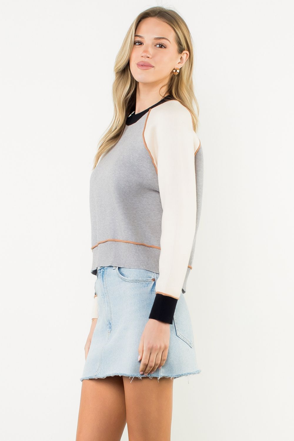 Contrast Charm Raglan Sweater