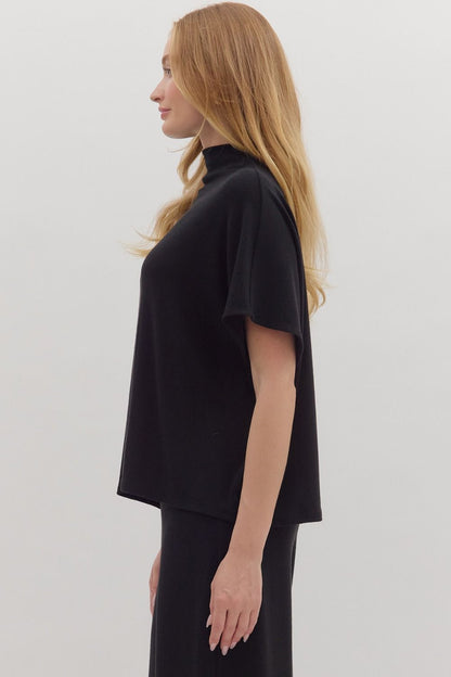Noir Ease Knit top Entro