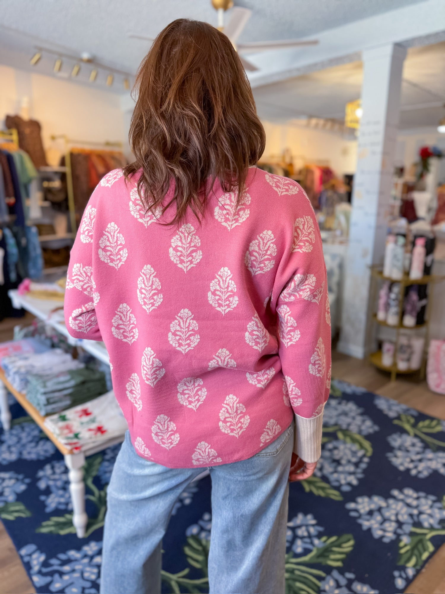 Blushing Grove Sweater Entro