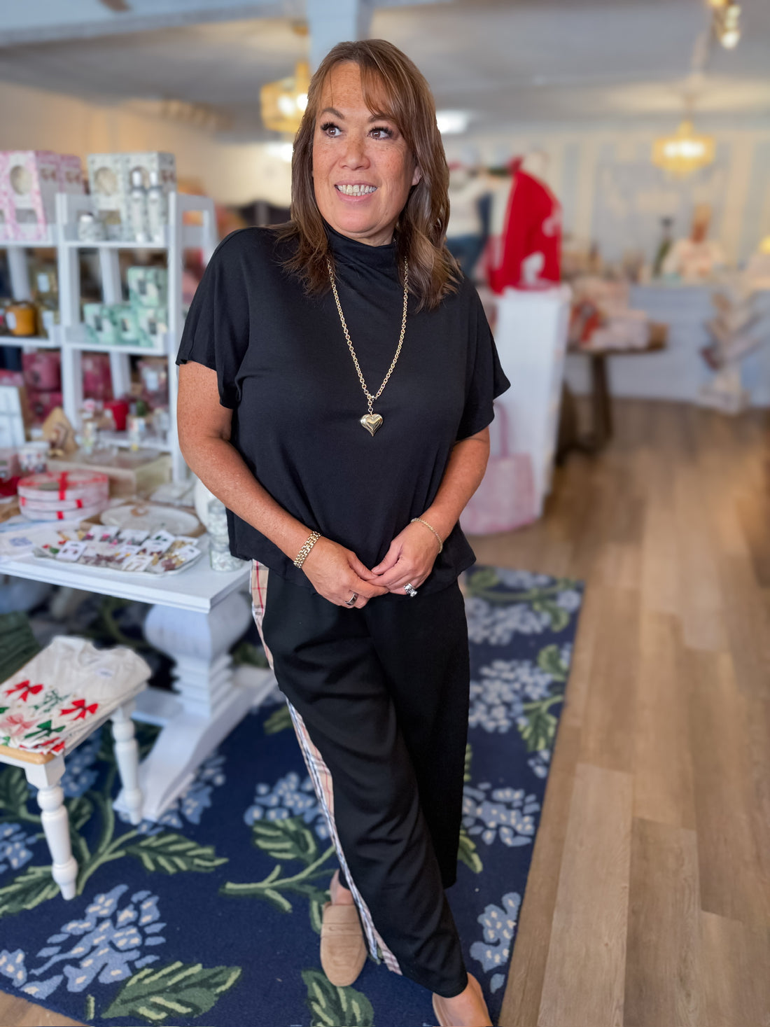 Noir Ease Knit top Entro