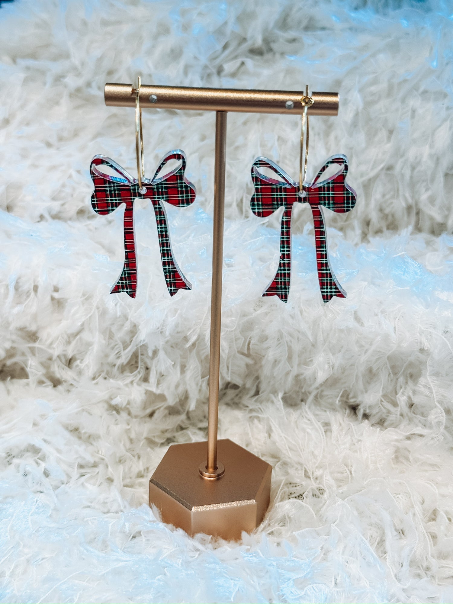 Tartan Tidings Bow Hoops S&amp;R