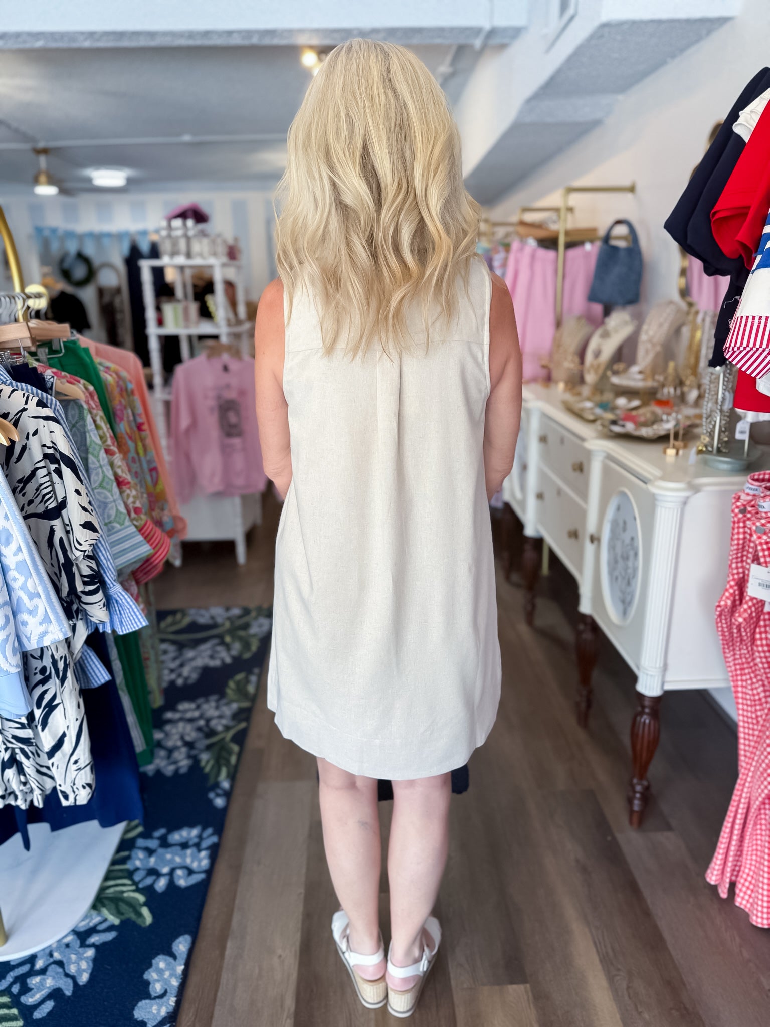 Refined Edge Dress Entro