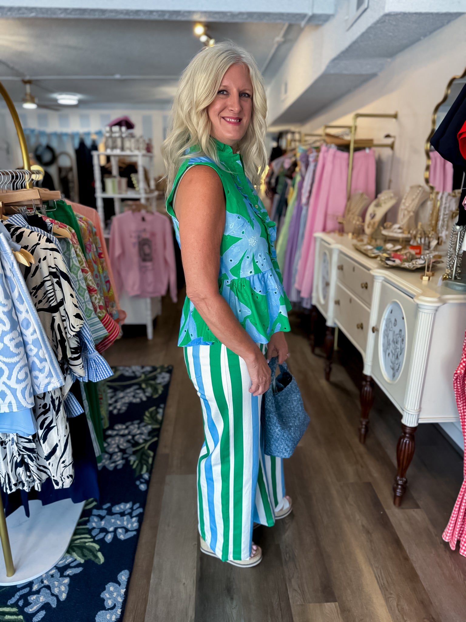 Greenhaven Ruffle Top Entro