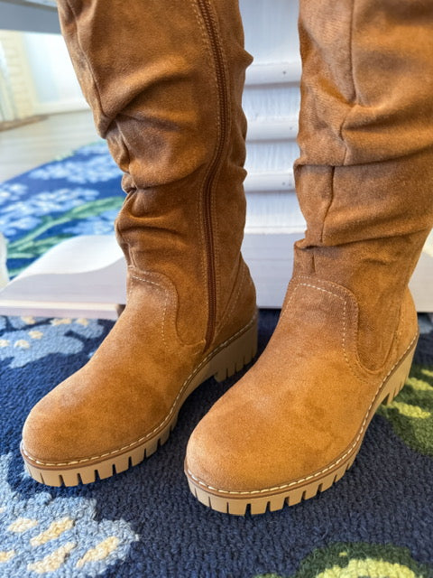 Dashing boot Threads of Grace