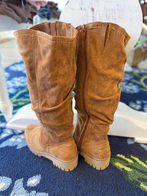 Dashing boot Threads of Grace