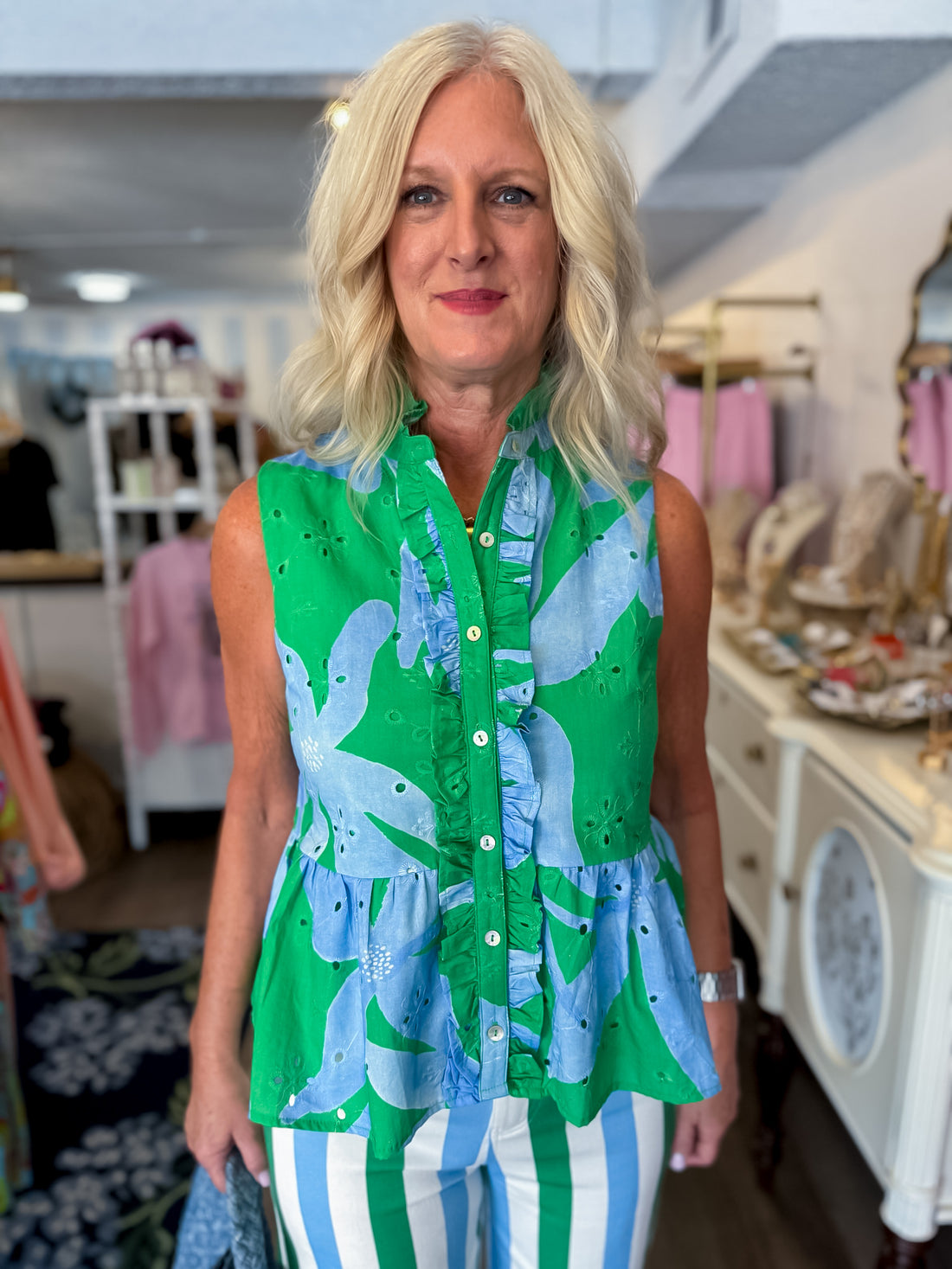 Greenhaven Ruffle Top Entro
