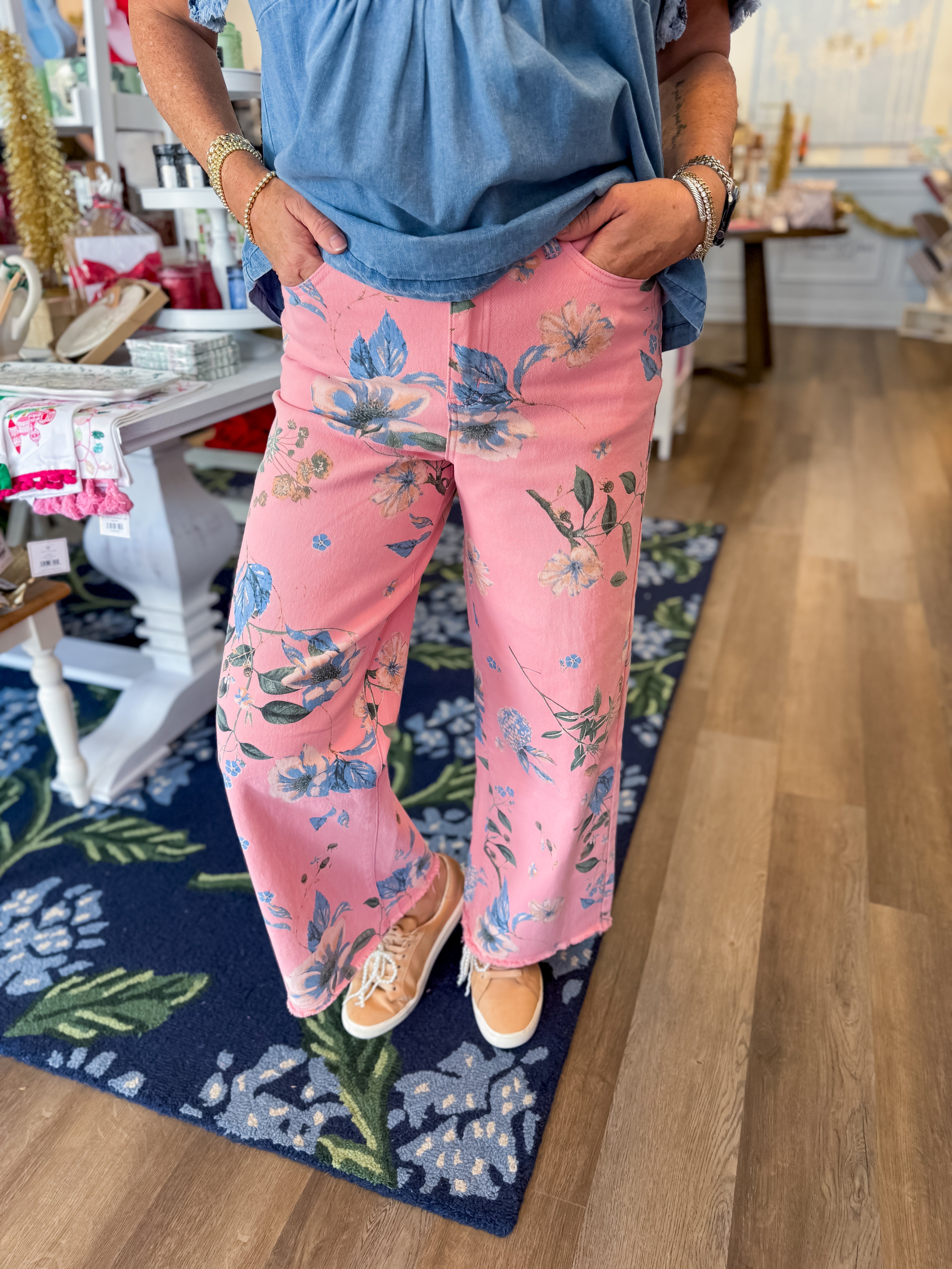 Dusty Ridge Floral Pant - Pink Threads of Grace