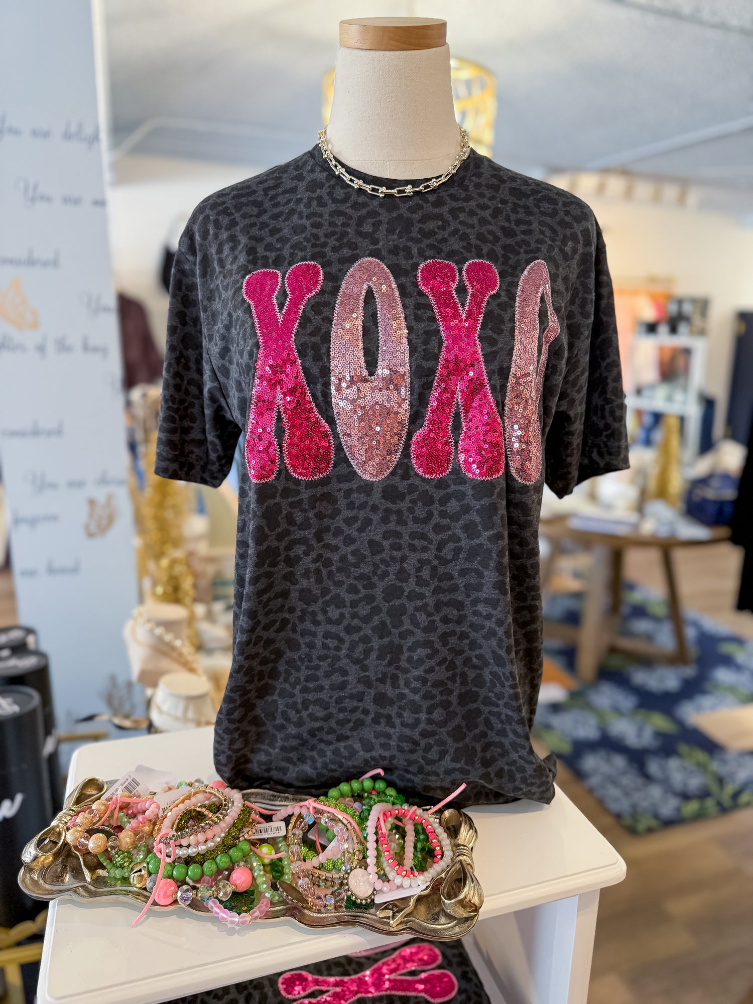 XOXO Tee Southern Belle