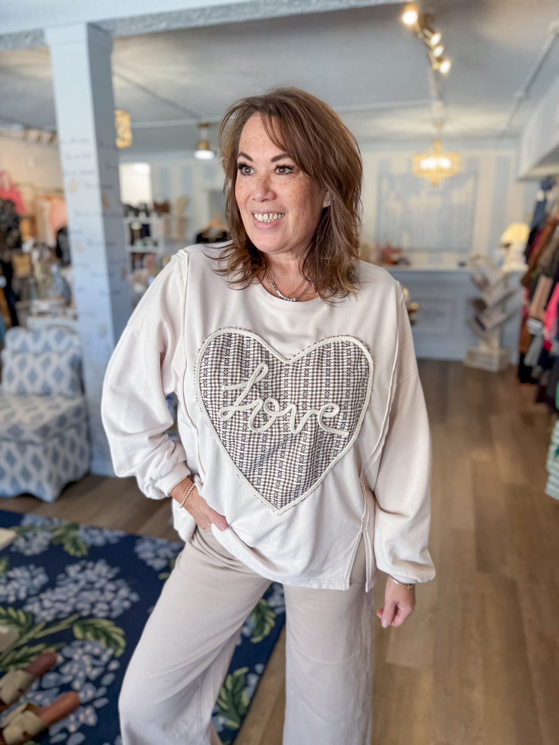 Love Notes Pullover Easel