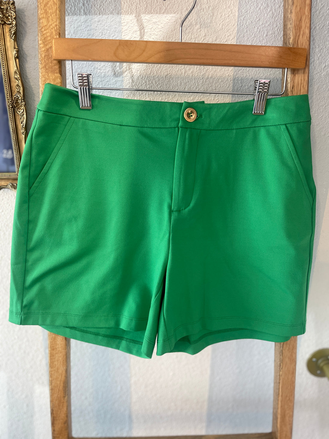 Perfect Fit Shorts - Kelly Green Dear Scarlet