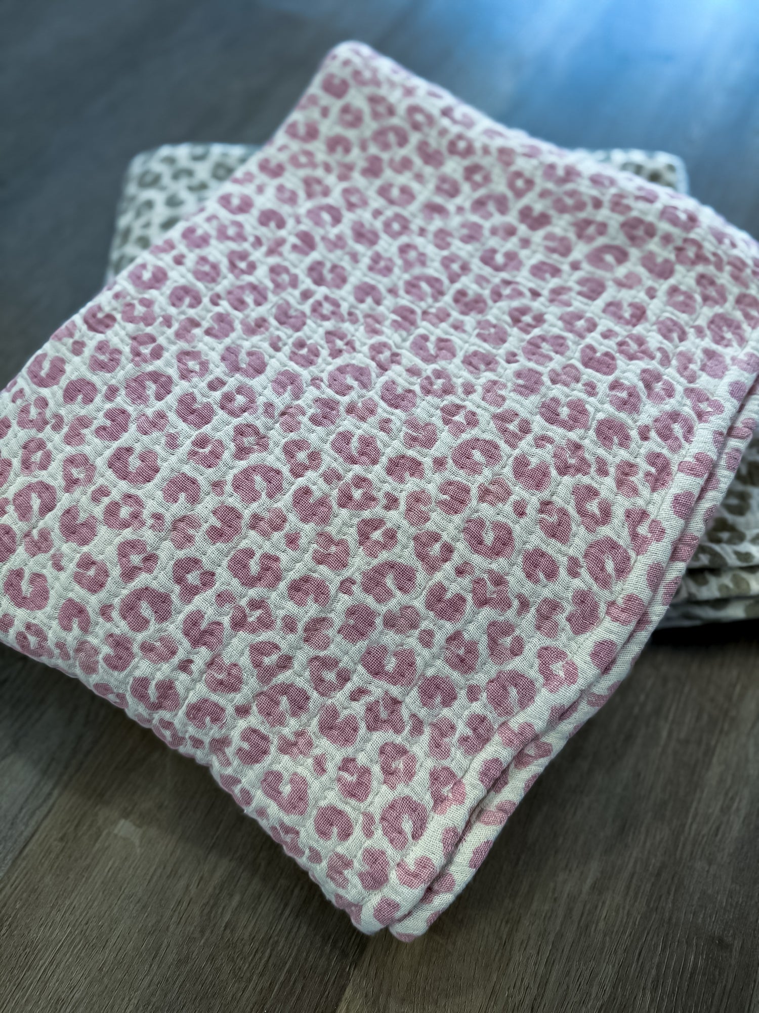 Soft Spot Leopard Throw Blanket- Pink Mudpie