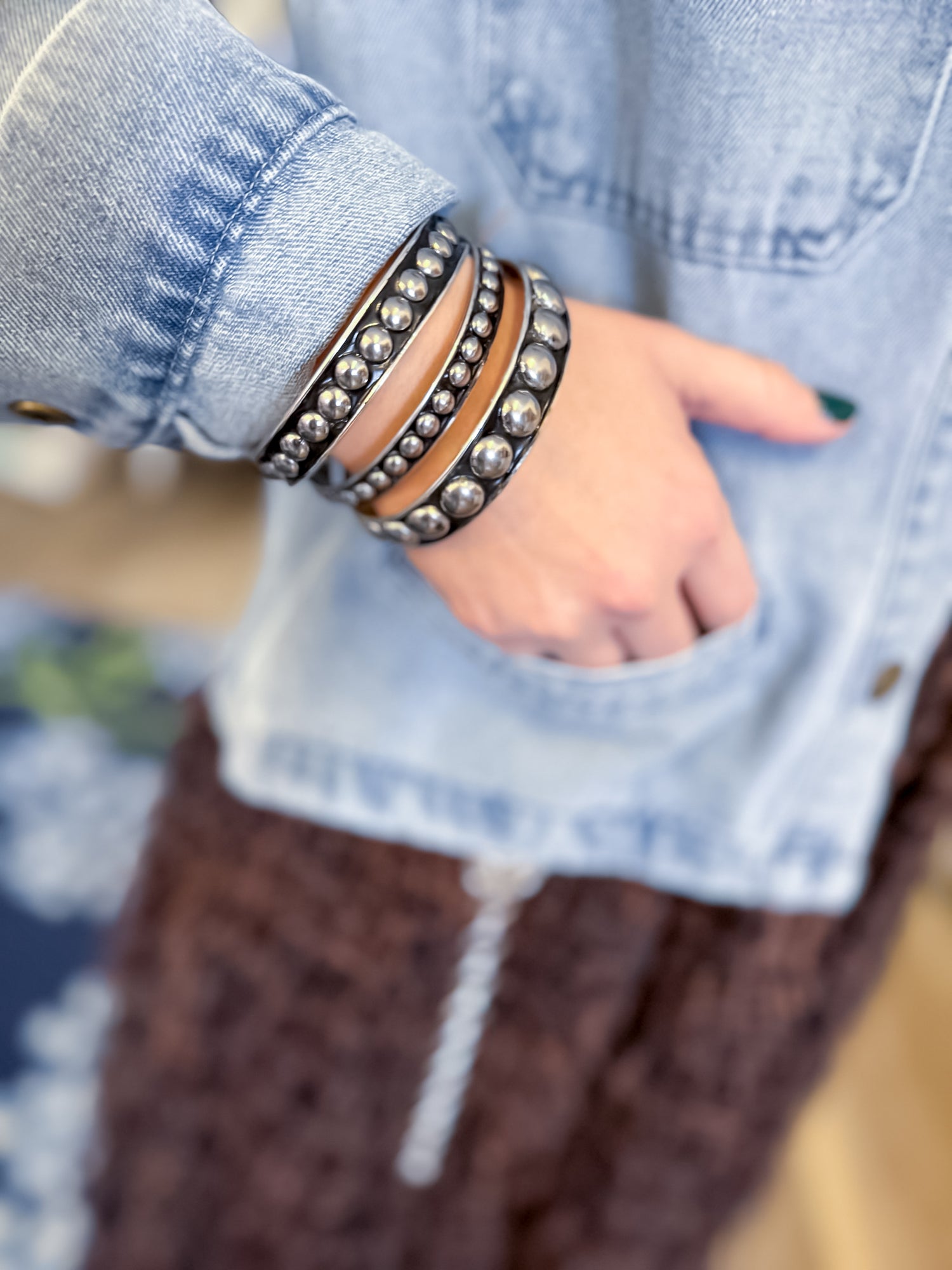 Silver Stud Bangle Bracelet Set SW Trading
