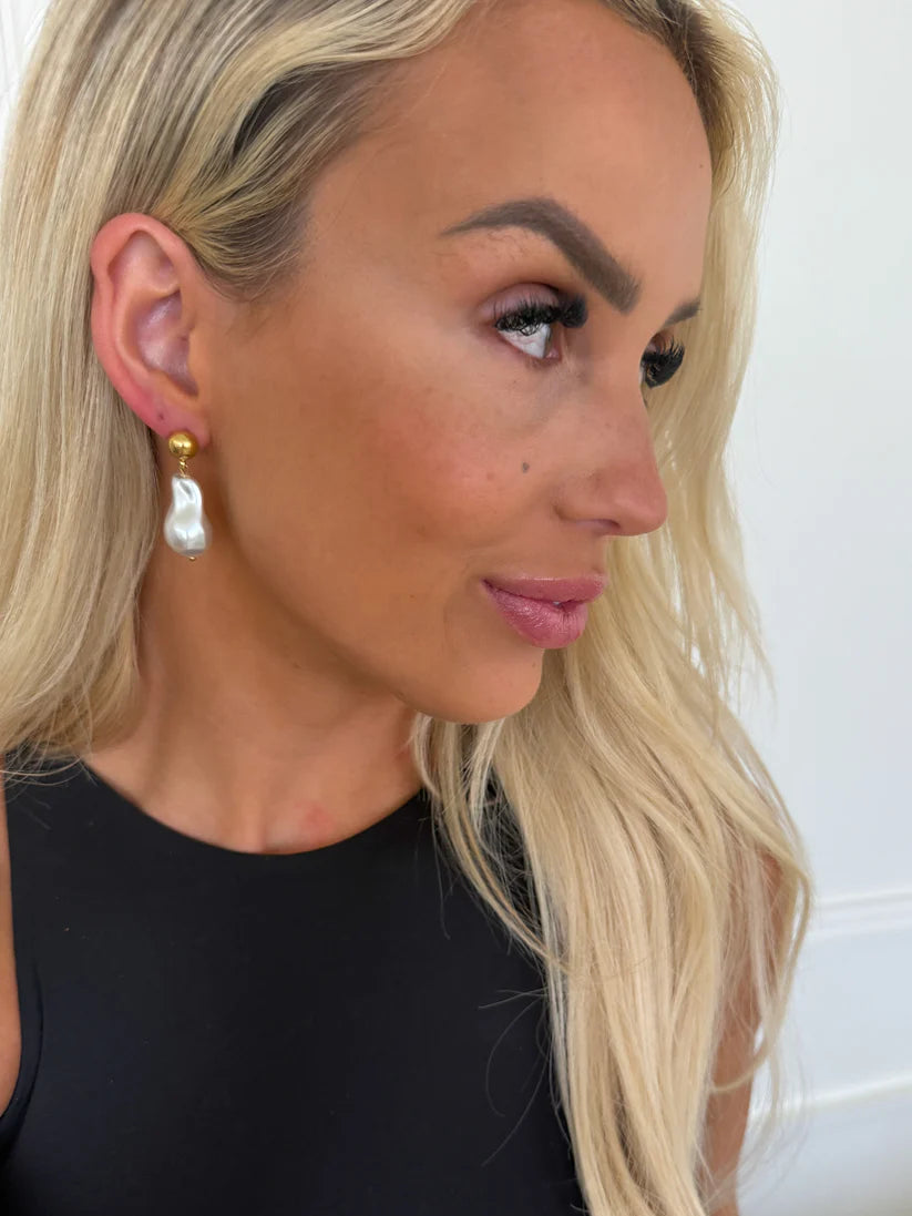 Pearl Pause Drop Earrings